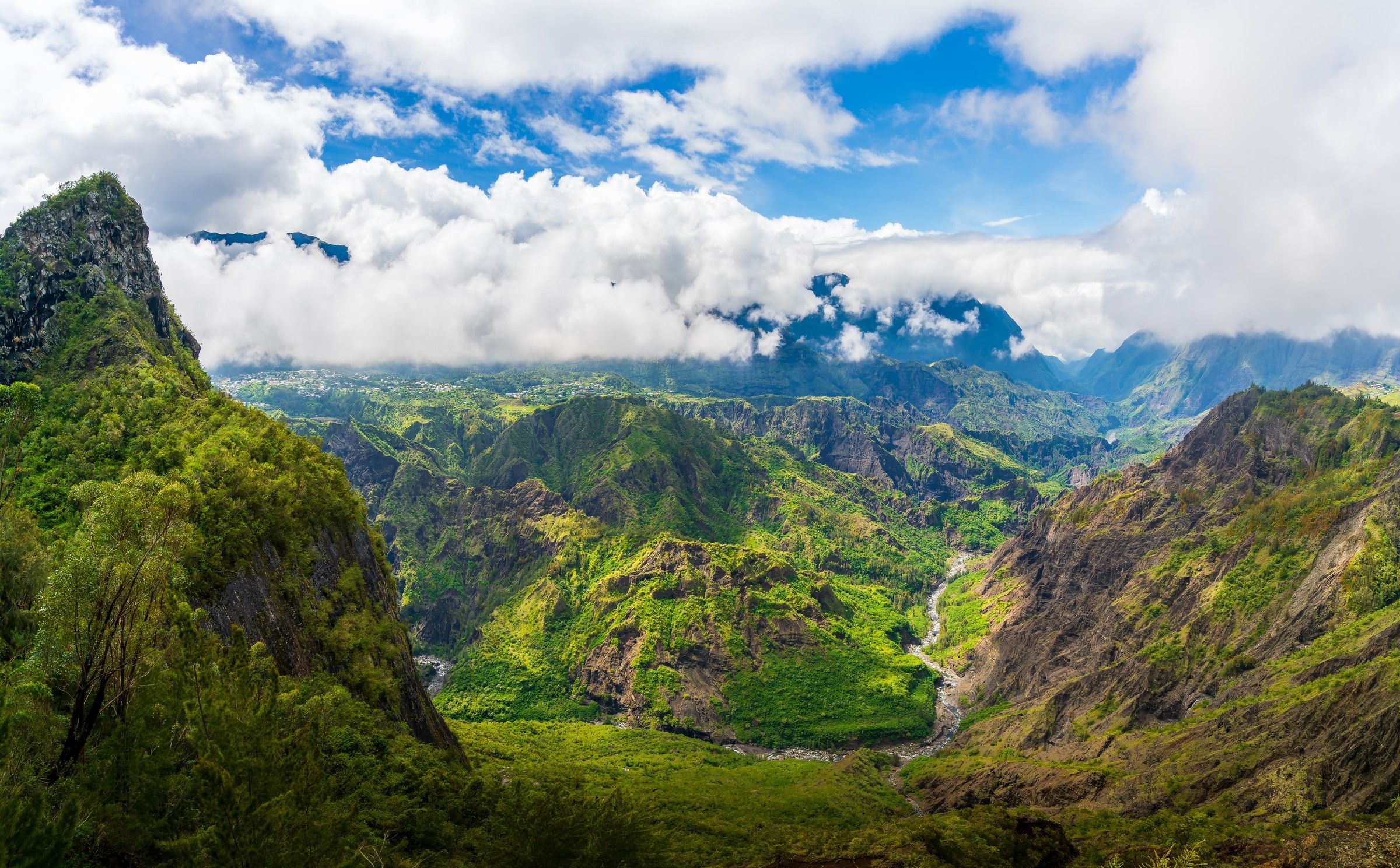 Mafate : Le cœur sauvage de La Réunion en images